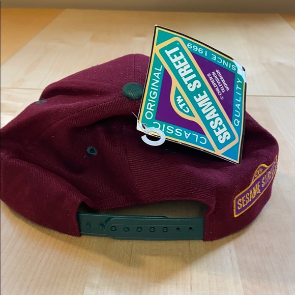 VTG Sesame Street Big Bird Cap Burgundy Snapback - Picture 3 of 5